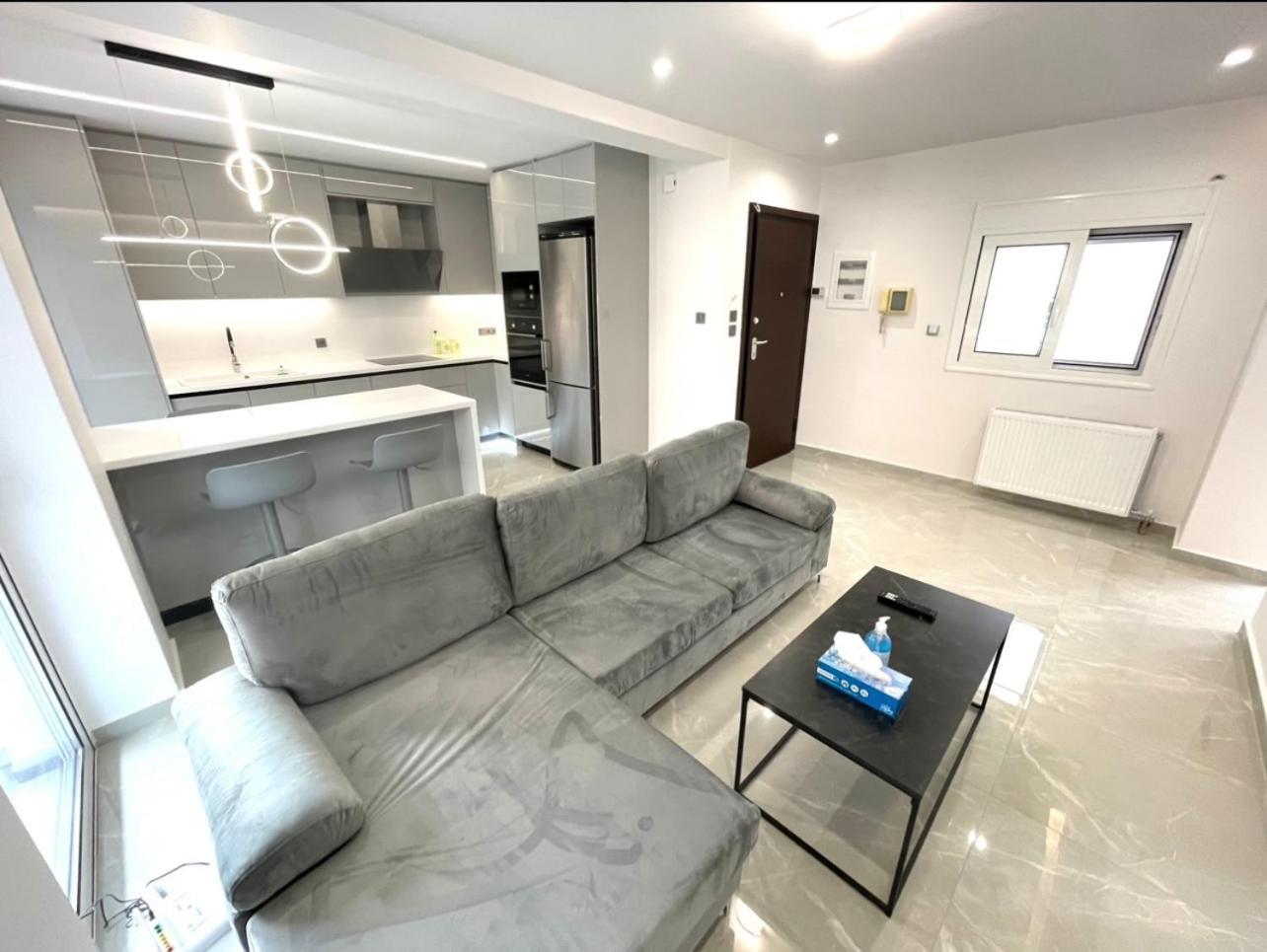 Apartment Gk Experience Niarchos Foundation *
