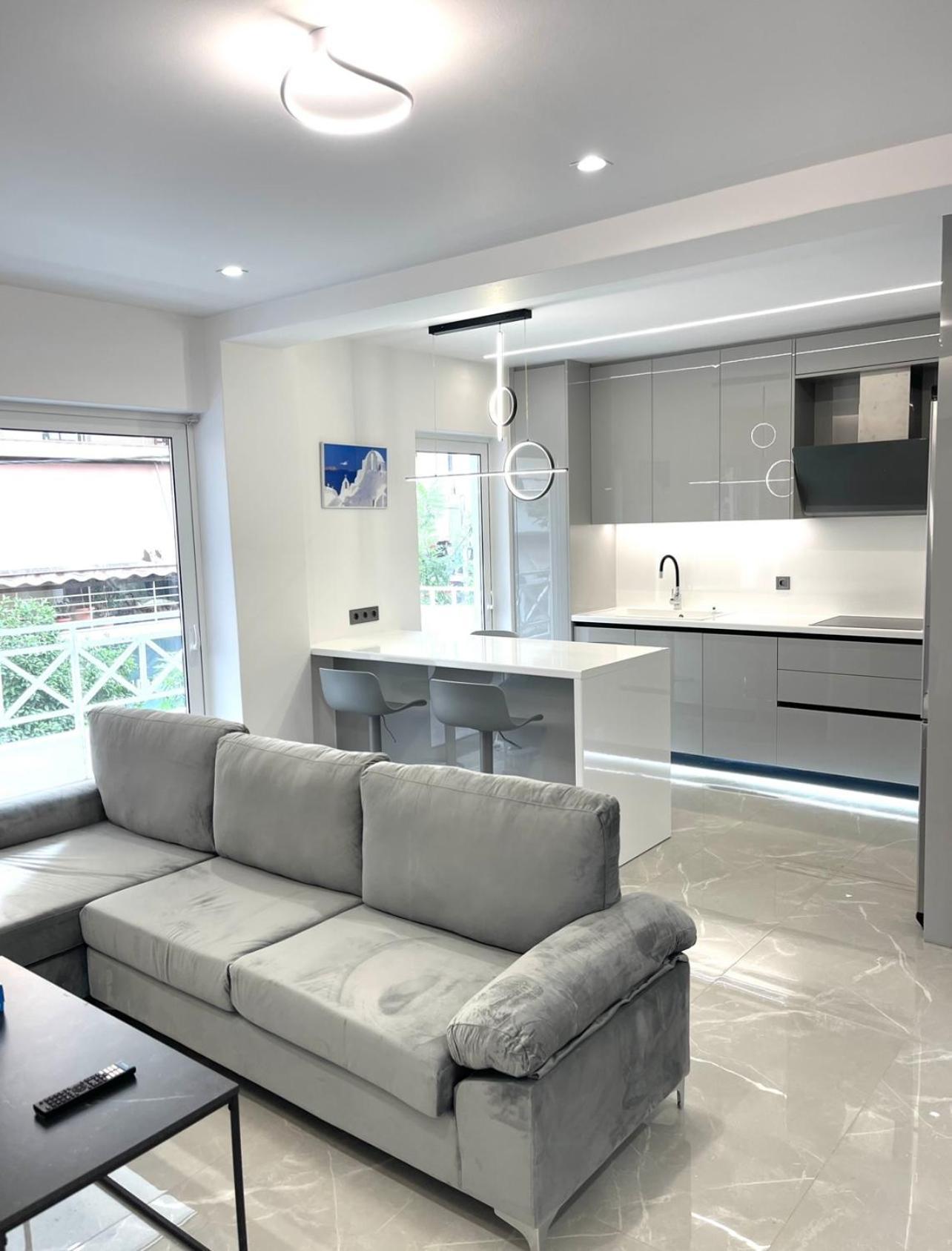 Gk Experience Niarchos Foundation Apartment