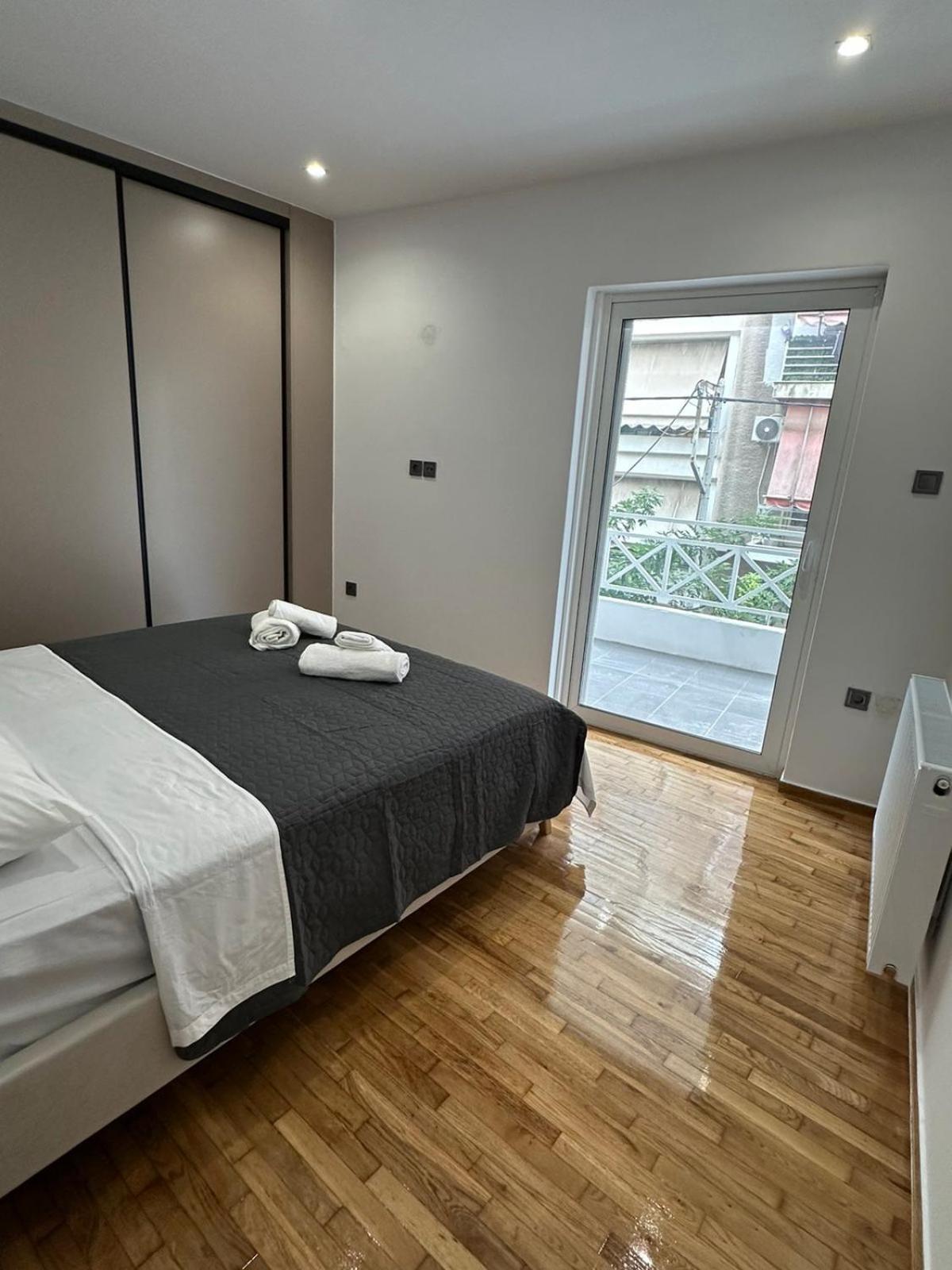 Apartment Gk Experience Niarchos Foundation *